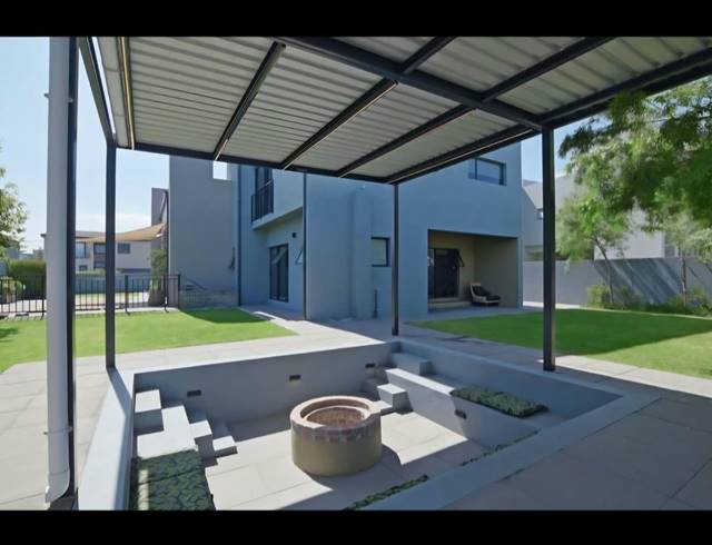 4 BEDROOM FREESTANDING FOR SALE IN SAGEWOOD